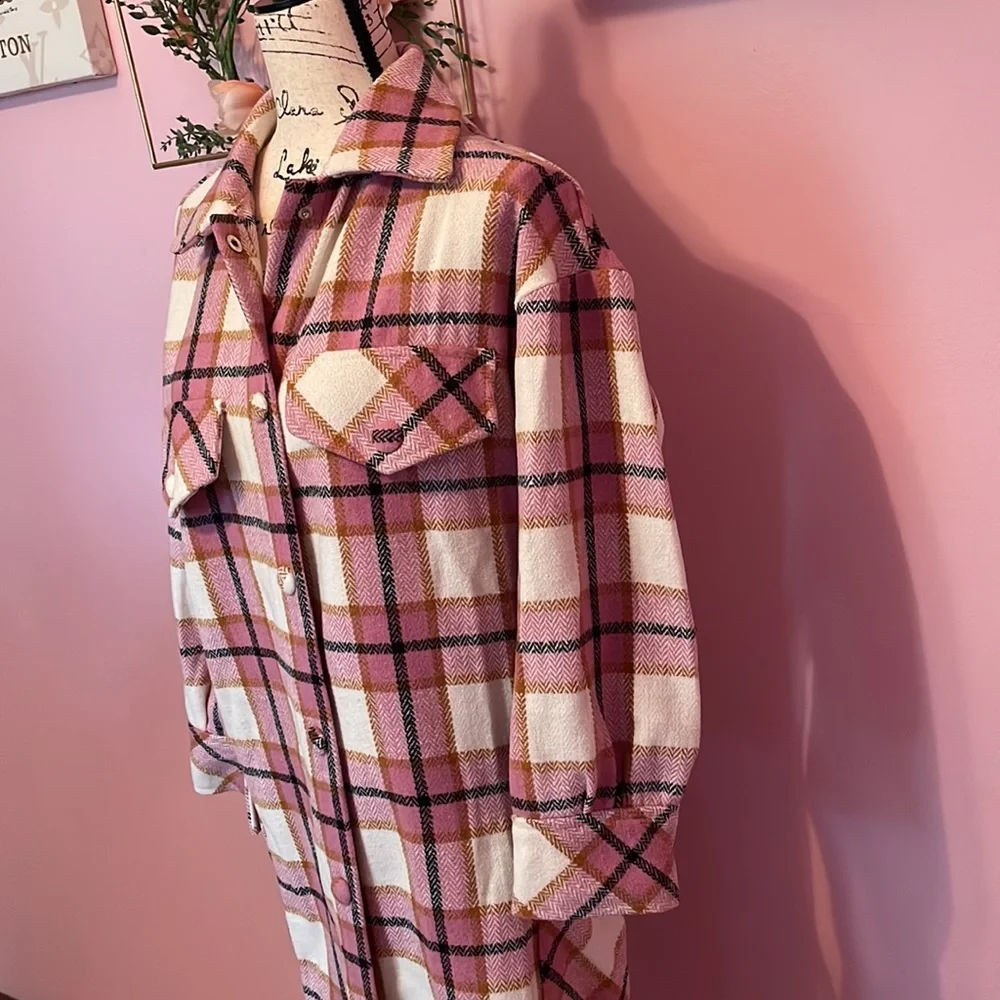 Vici Shacket - Picture 5 of 5